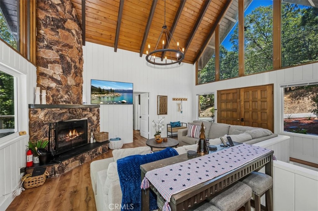 27809 North Bay Road Lake Arrowhead, CA 92352 - Photo 7 of 38