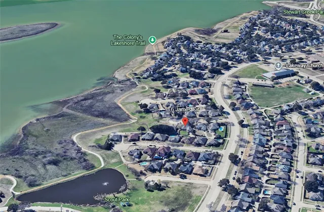 a outdoor space with lots of plants and flowers