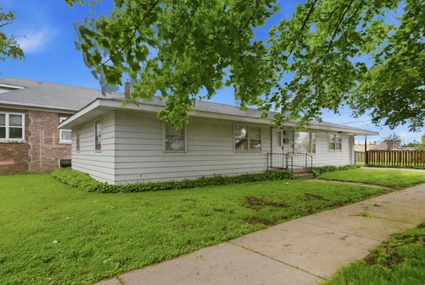 $130,000 | 3245 Halsted Street, Steger, IL 60475