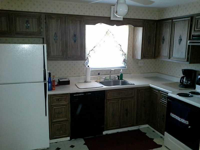 767 Greenlee Road Whitehall, PA 15227 - Photo 6 of 15 Kitchen.