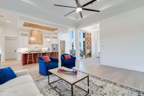 $882,180 | 102 Dusty Ridge Drive, Youngsville, LA 70592