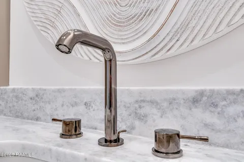 $882,180 | 102 Dusty Ridge Drive, Youngsville, LA 70592