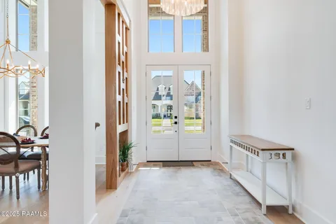 $882,180 | 102 Dusty Ridge Drive, Youngsville, LA 70592