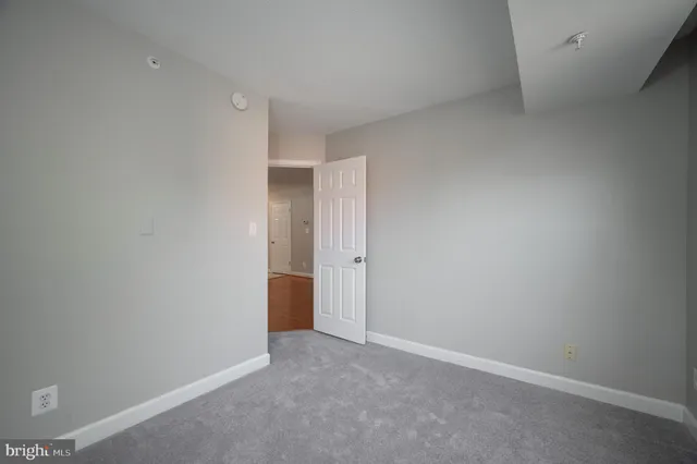 $445,000 | 5000 Battery Lane, Unit 207, Bethesda, MD 20814