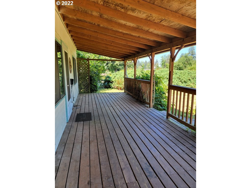 26817 Northeast Hathaway Road Camas, WA 98607 - Photo 24 of 25 a view of balcony with wooden floor