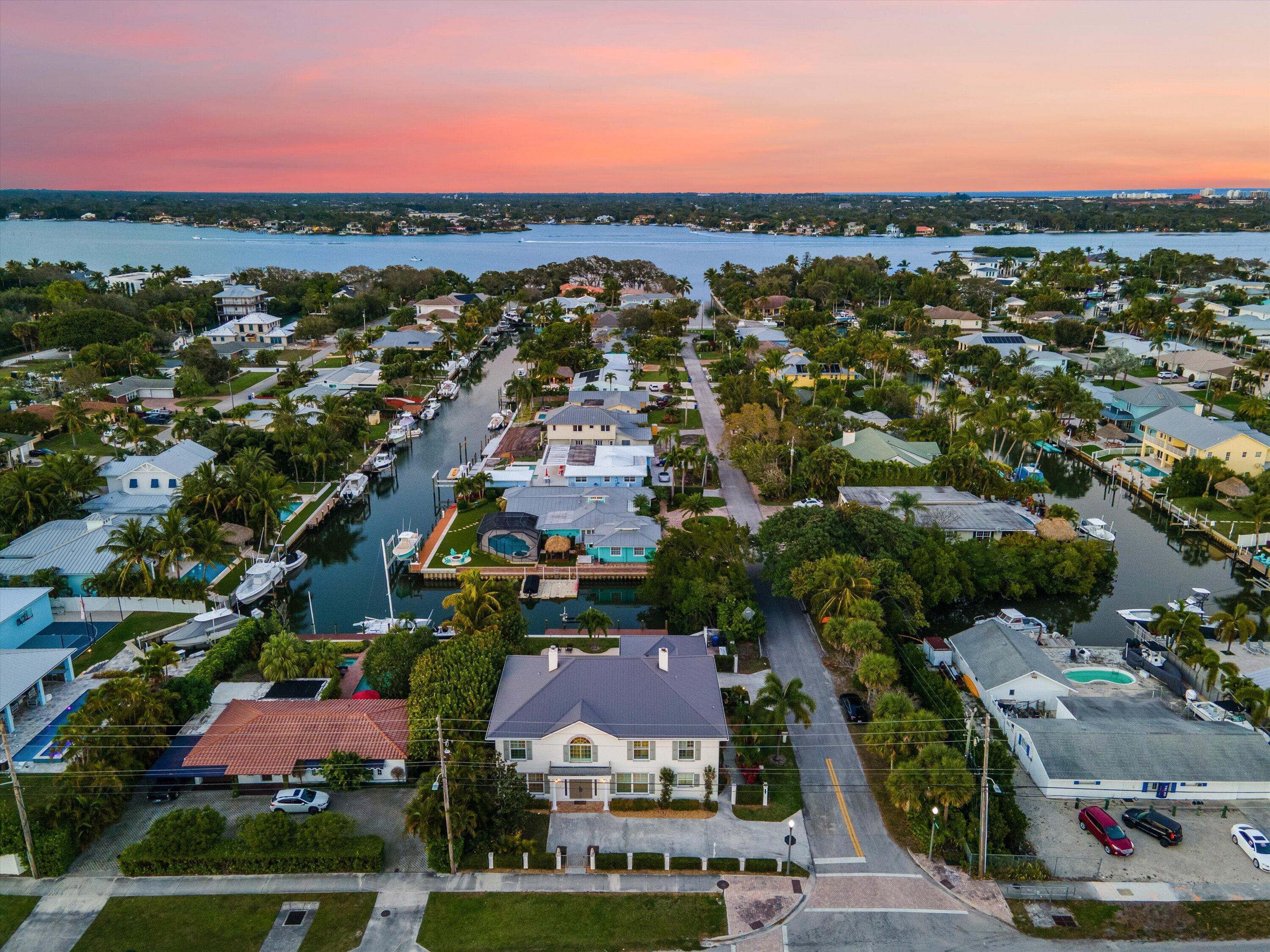 401 Center Street Jupiter, FL 33458 - Photo 2 of 48 401 Center Street, Jupiter, FL (45)