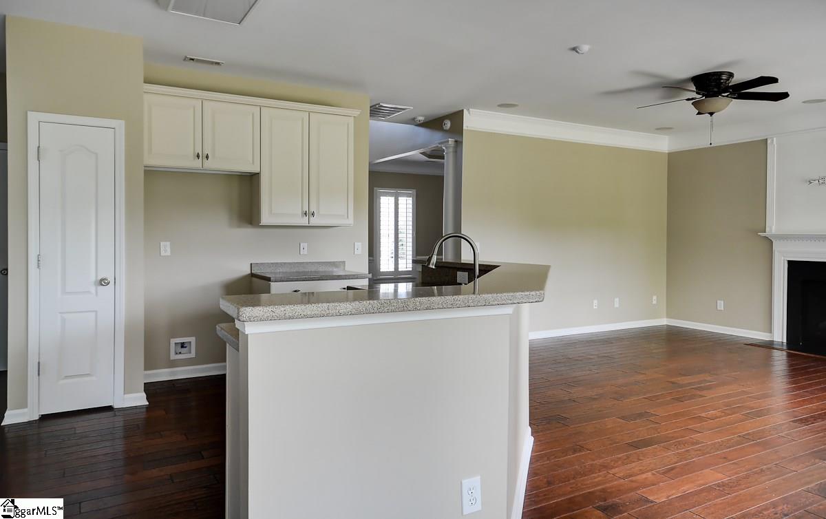 6 Wateree Way Simpsonville, SC 29680 - Photo 8 of 36 Gallery Image 8