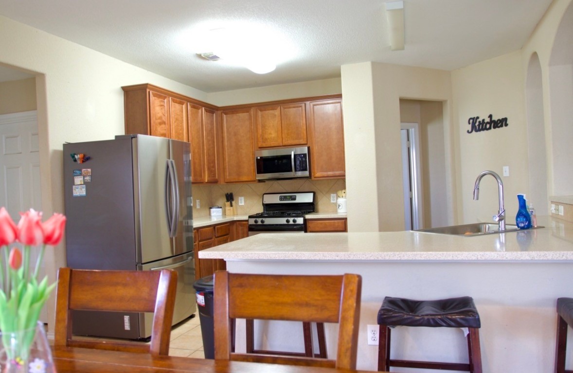 7911 Trestletree Way Baytown, TX 77521 - Photo 6 of 10