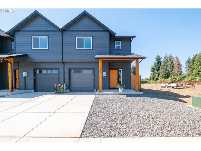 $1,199,000 | 1554-1588 Barn Street, Woodburn, OR 97071