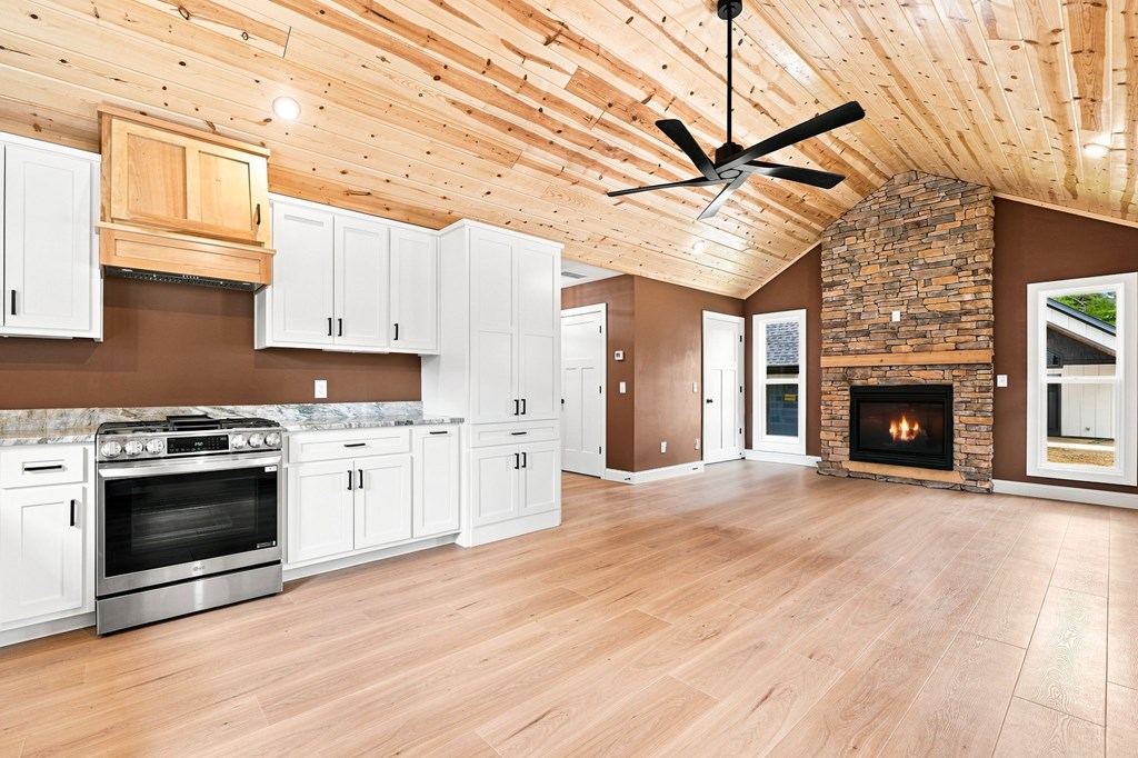 318 East 2nd Street Blue Ridge, GA 30513 - Photo 14 of 46 Gallery Image 14
