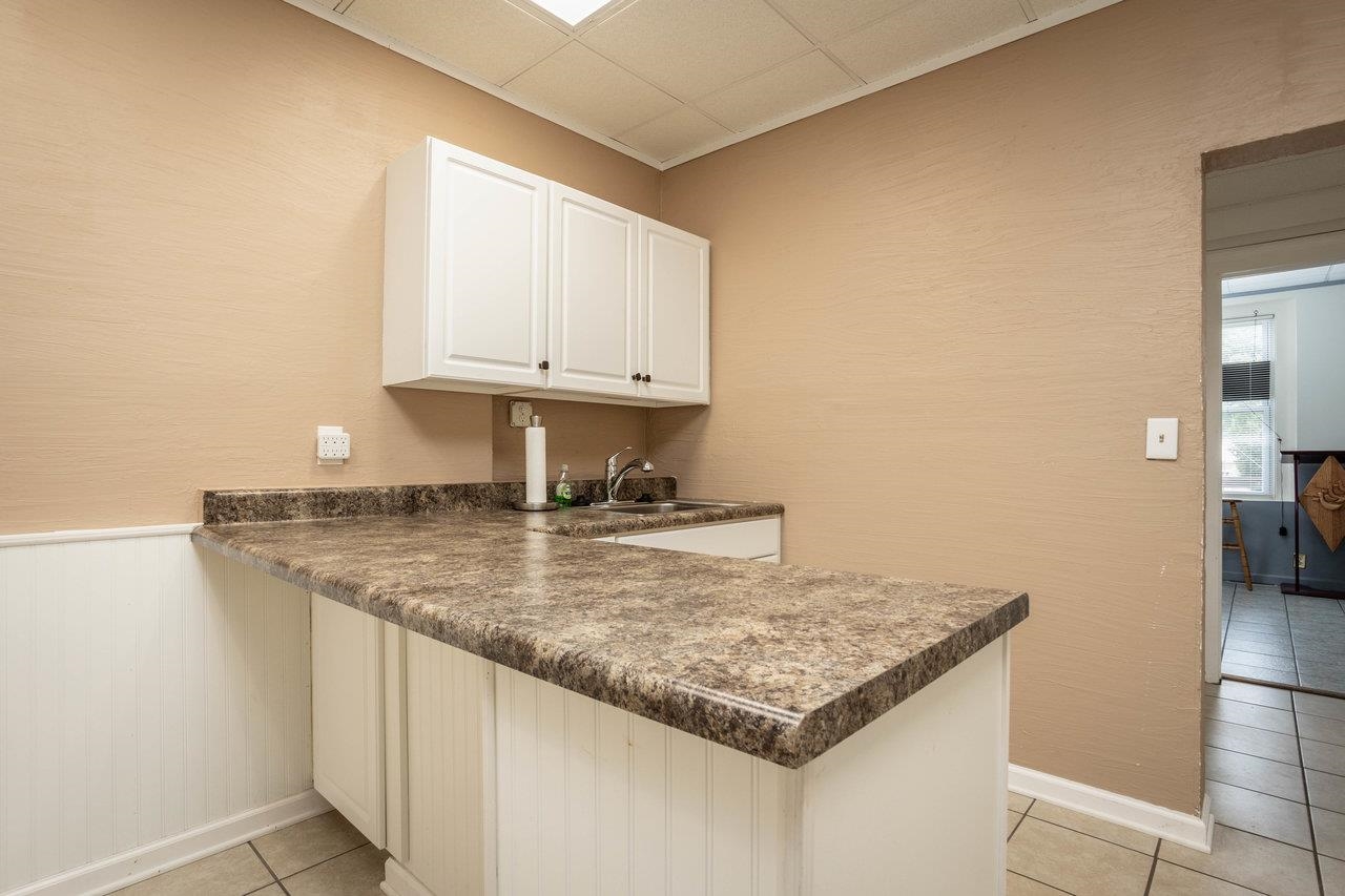 2408 Cedar Street Staunton, VA 24401 - Photo 11 of 54