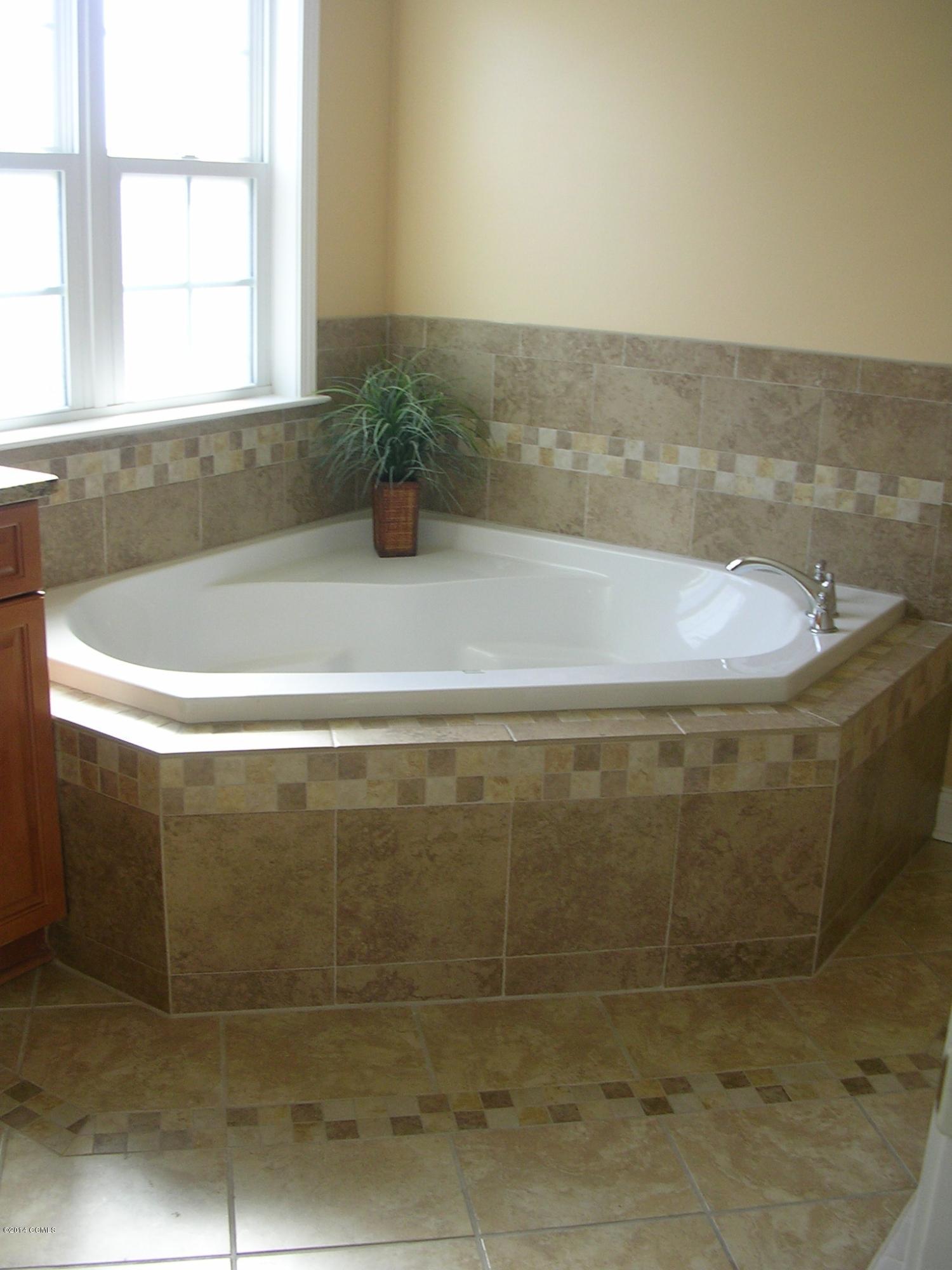 465 Nine Foot Road Newport, NC 28570 - Photo 14 of 33 master bath (2)