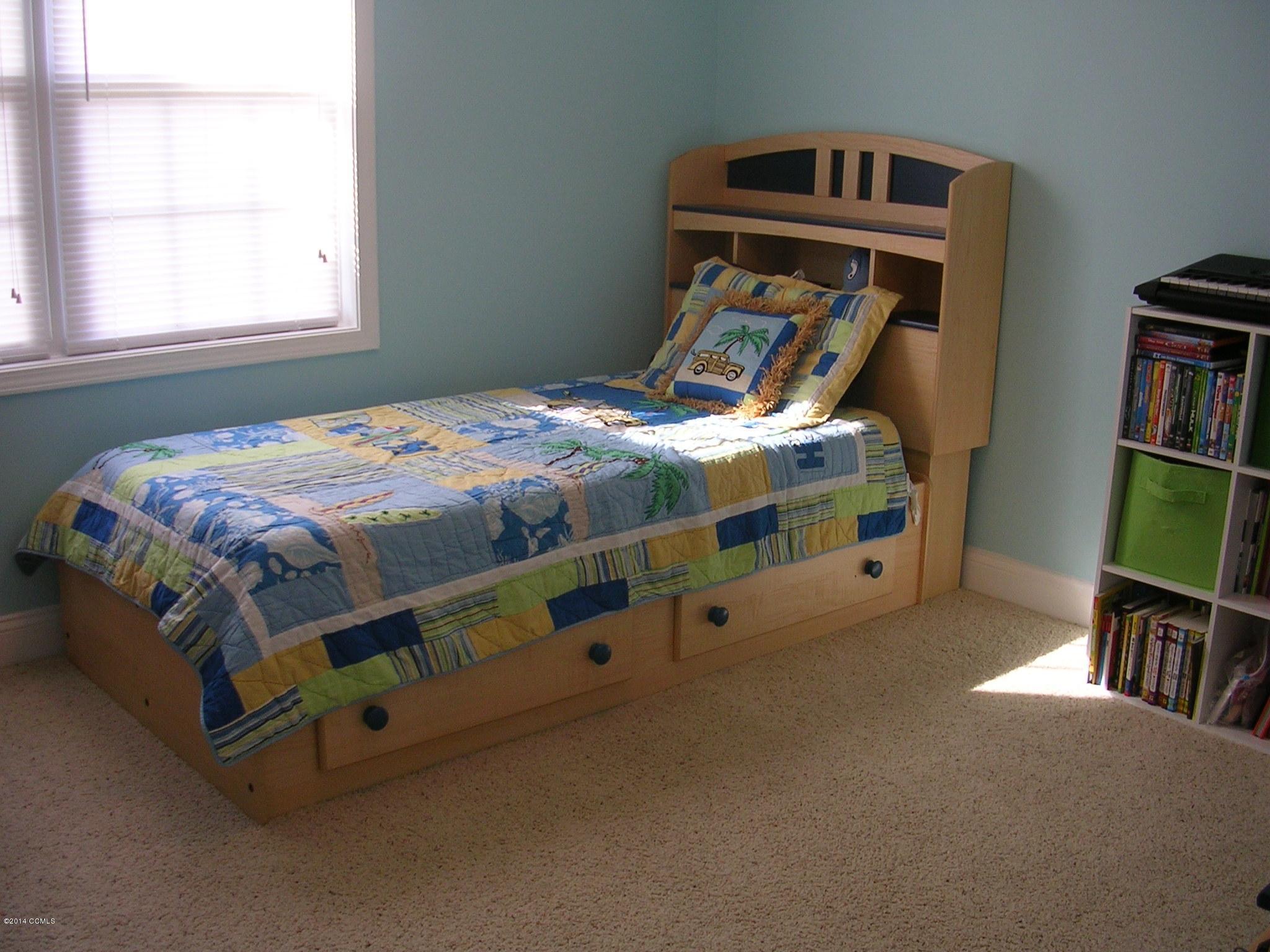 465 Nine Foot Road Newport, NC 28570 - Photo 16 of 33 BR 2