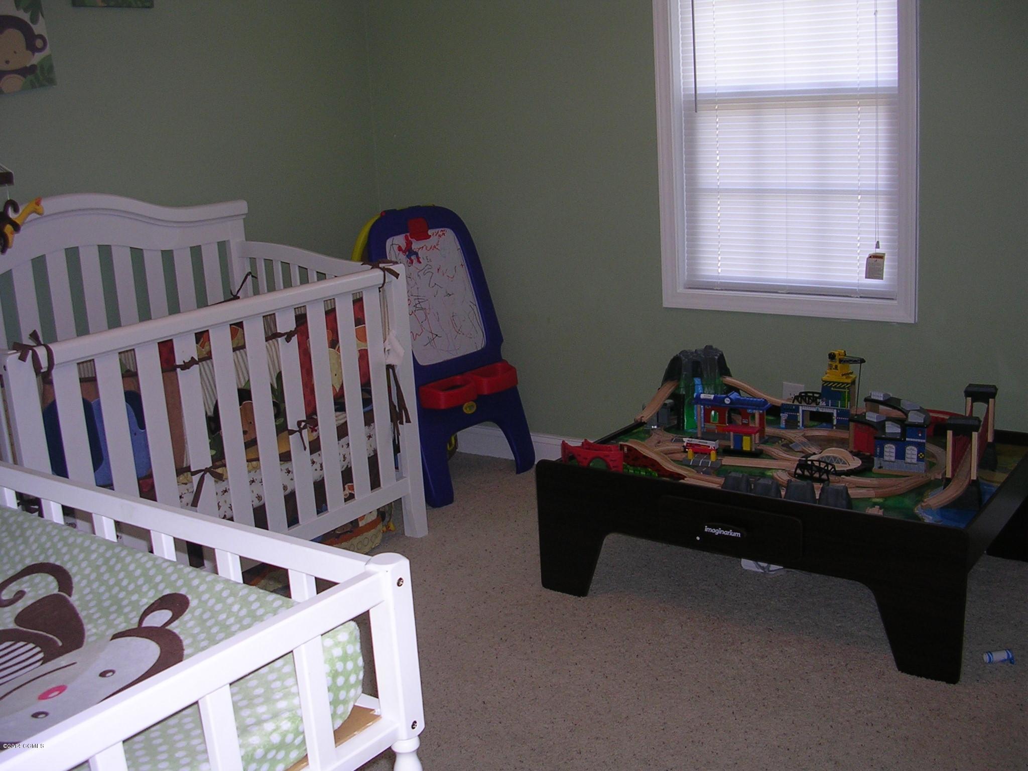 465 Nine Foot Road Newport, NC 28570 - Photo 18 of 33 BR 3