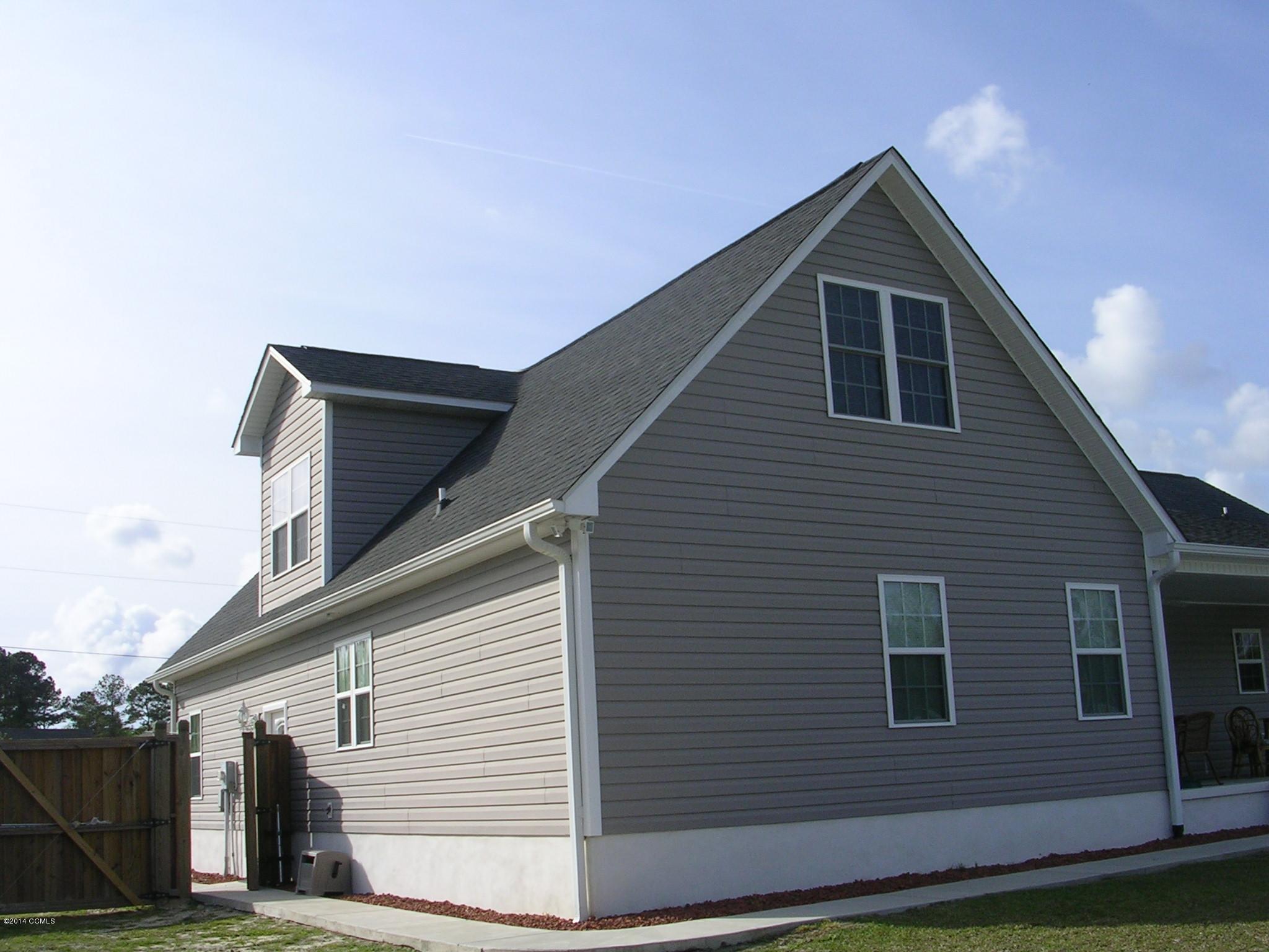 465 Nine Foot Road Newport, NC 28570 - Photo 31 of 33 dormer
