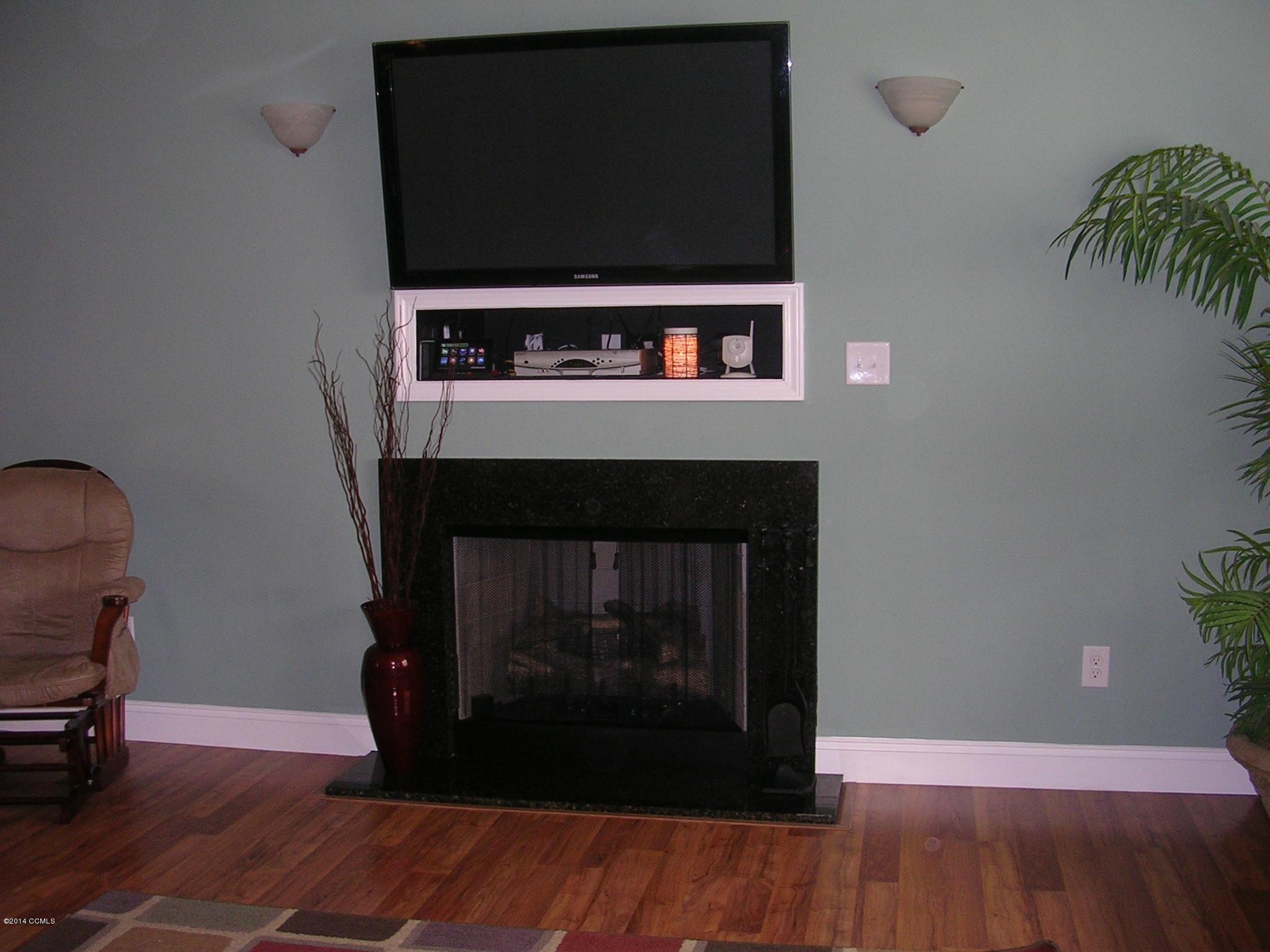 465 Nine Foot Road Newport, NC 28570 - Photo 9 of 33 fireplace