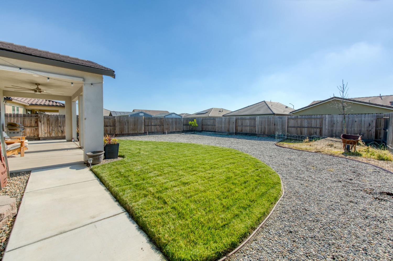 3606 Morro Rock Place Madera, CA 93637 - Photo 44 of 46 a view of swimming pool
