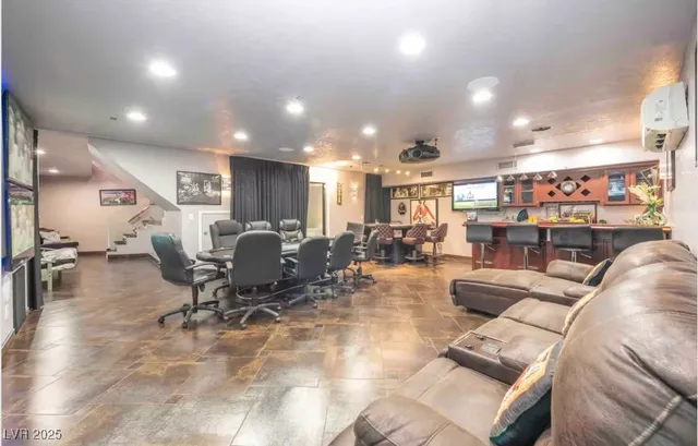 $16,000 | 3160 Belcastro Street, Las Vegas, NV 89117