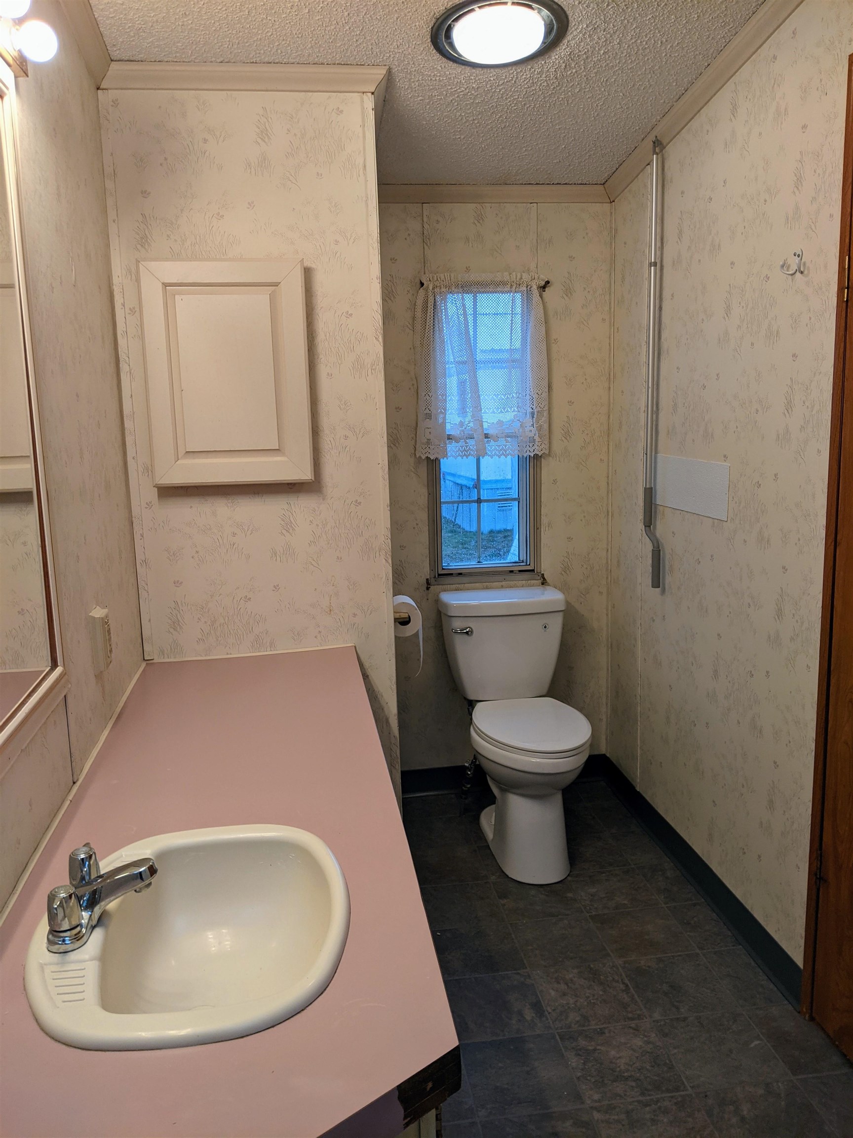 76 Riverview Drive Rochester, NH 03867 - Photo 9 of 12