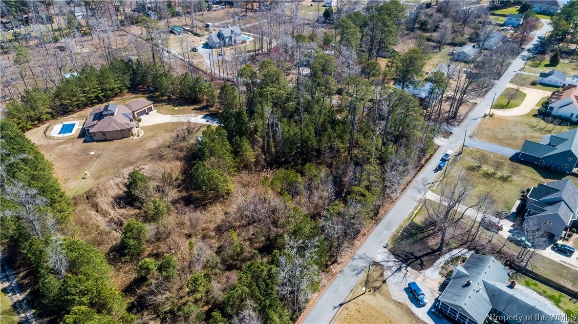 101 Dandy Loop Road Yorktown, VA 23692 - Photo 6 of 12 Gallery Image 6