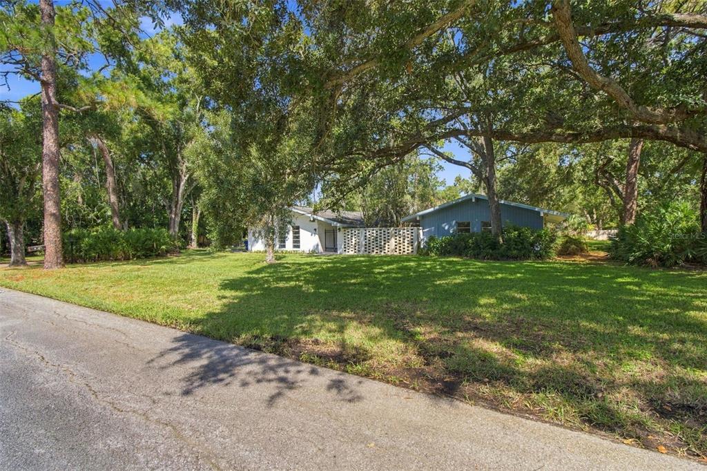 1996 Glenn Road Clearwater, FL 33764 - Photo 2 of 51 Gallery Image 2