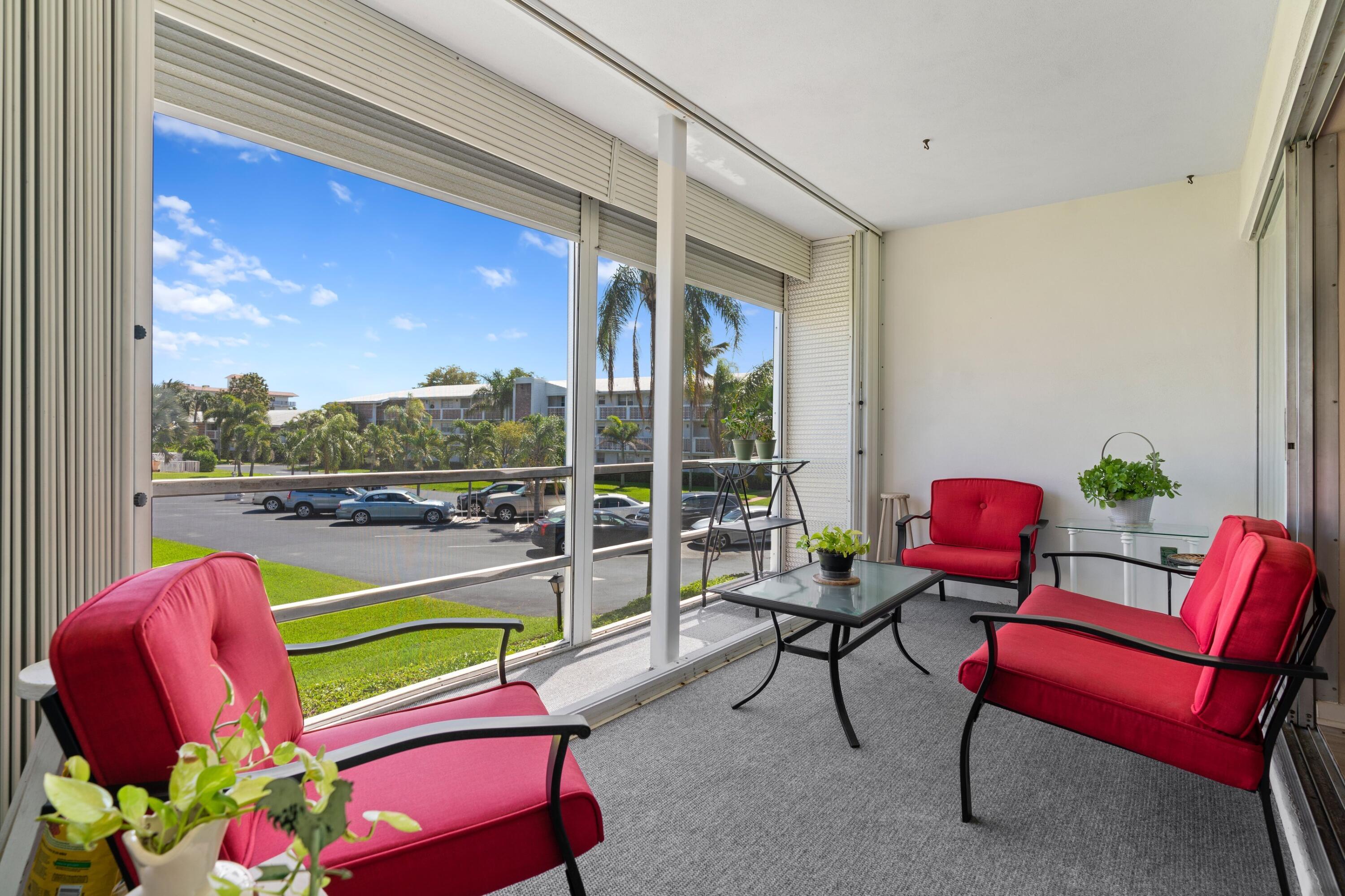 15 Southeast 13th Street, Unit B2 Boca Raton, FL 33432 - Photo 1 of 24 Patio