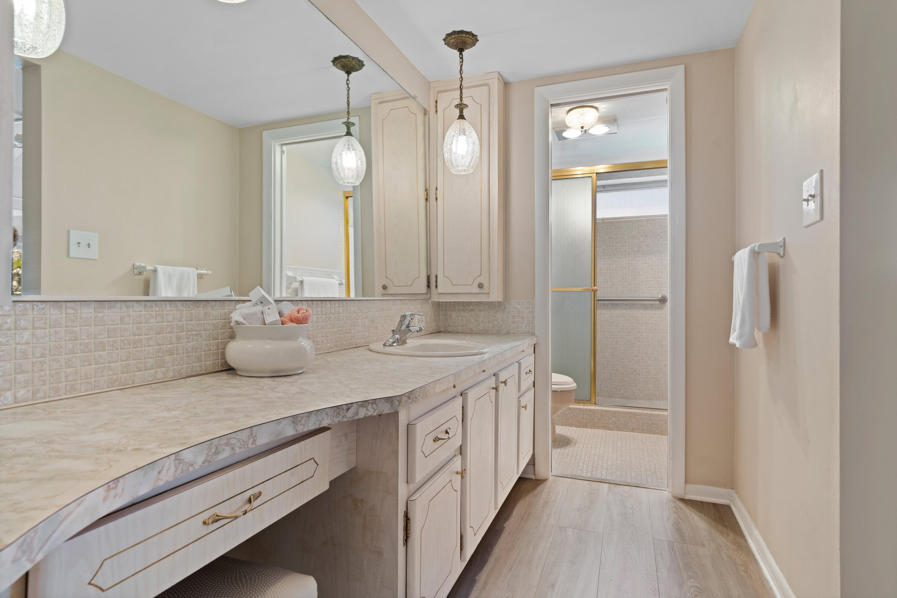 15 Southeast 13th Street, Unit B2 Boca Raton, FL 33432 - Photo 8 of 24 Master Bathroom