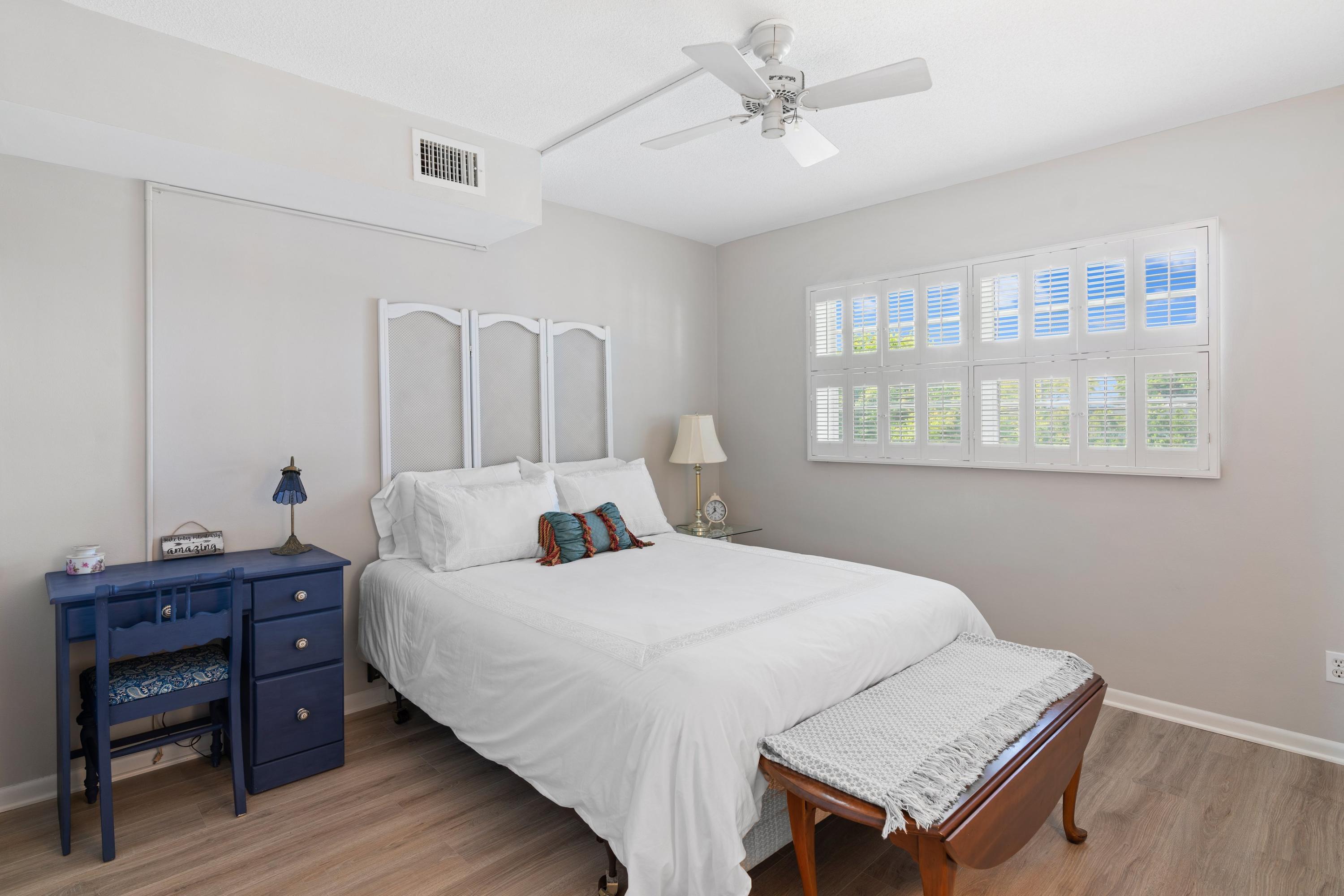 15 Southeast 13th Street, Unit B2 Boca Raton, FL 33432 - Photo 10 of 24 Bedroom 2