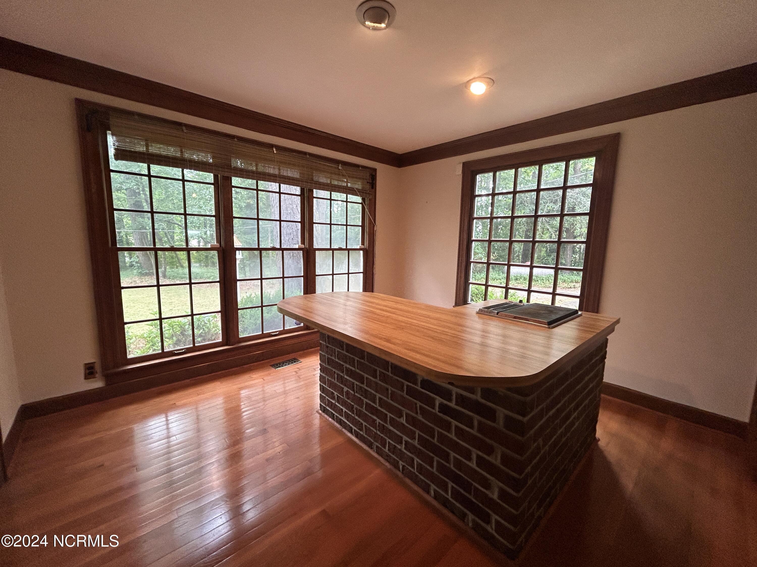 1054 Oakview Road Williamston, NC 27892 - Photo 14 of 30 Kitchen