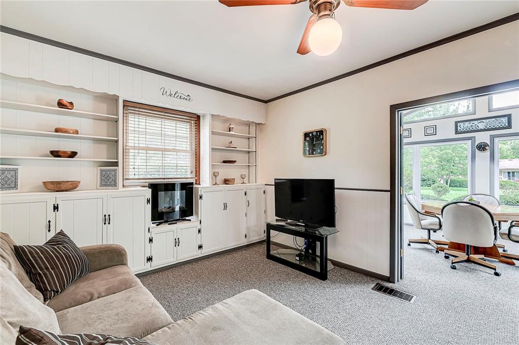 220 East Waterbury Road Indianapolis, IN 46227 - Photo 26 of 40 Gallery Image 26