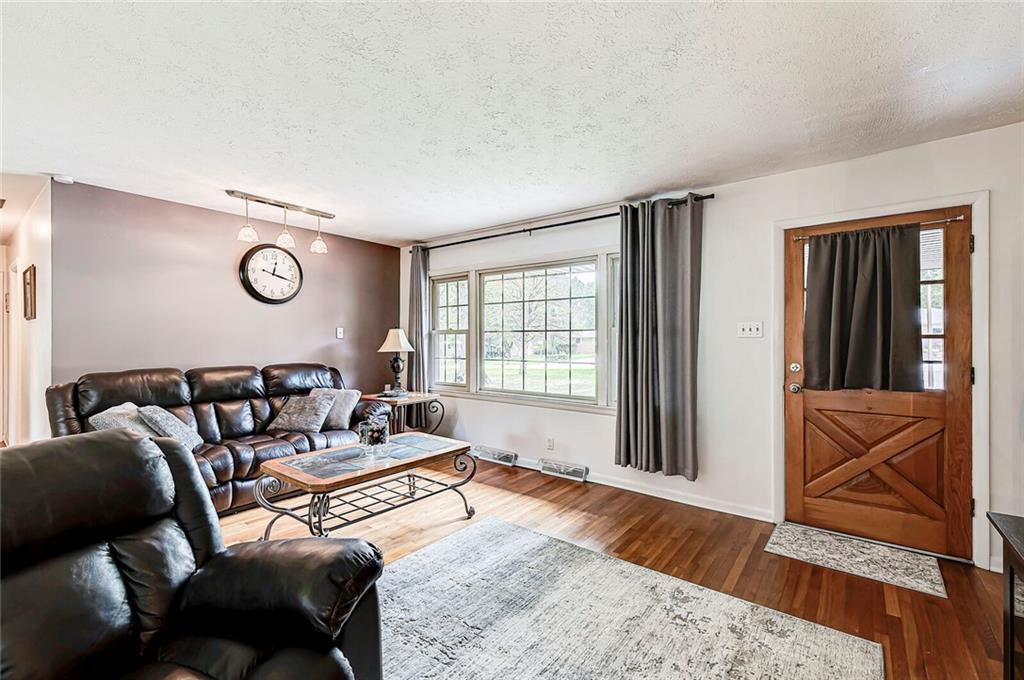 220 East Waterbury Road Indianapolis, IN 46227 - Photo 9 of 40 Gallery Image 9