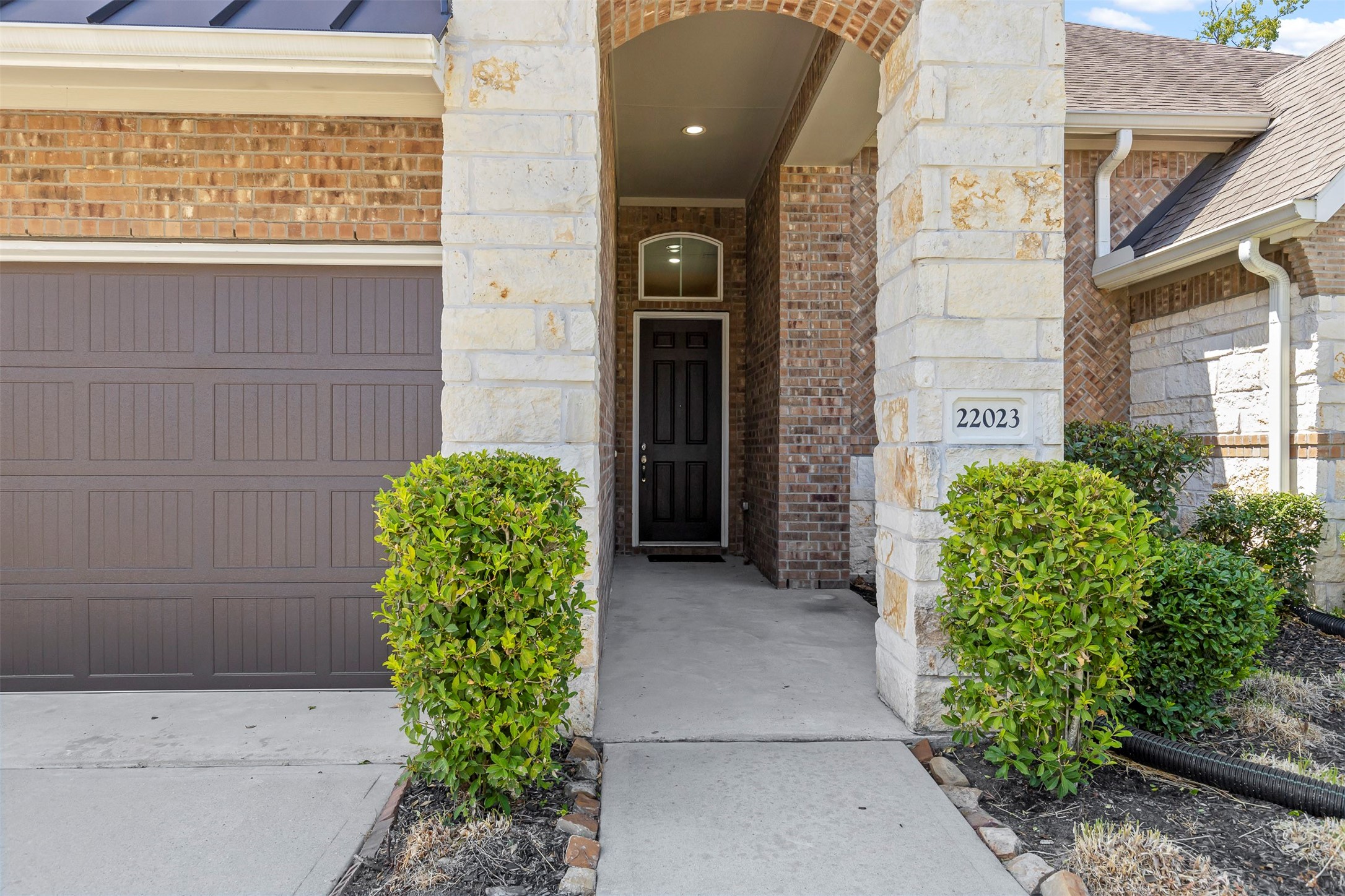 22023 Flashing Ridge Spring, TX 77389 - Photo 3 of 32