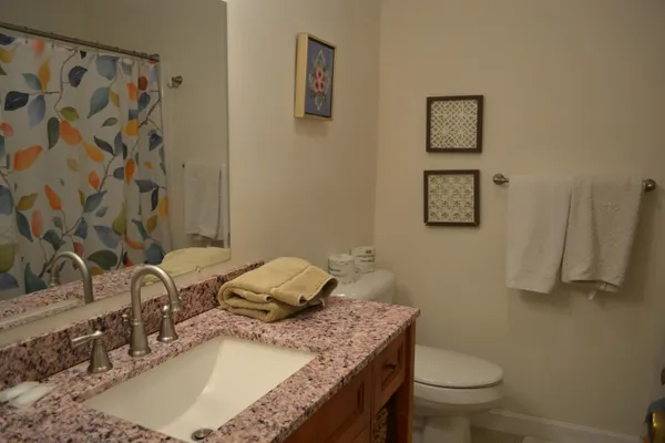 $299,900 | 105 Williams Lane, Unit C, Hartford, VT 05059