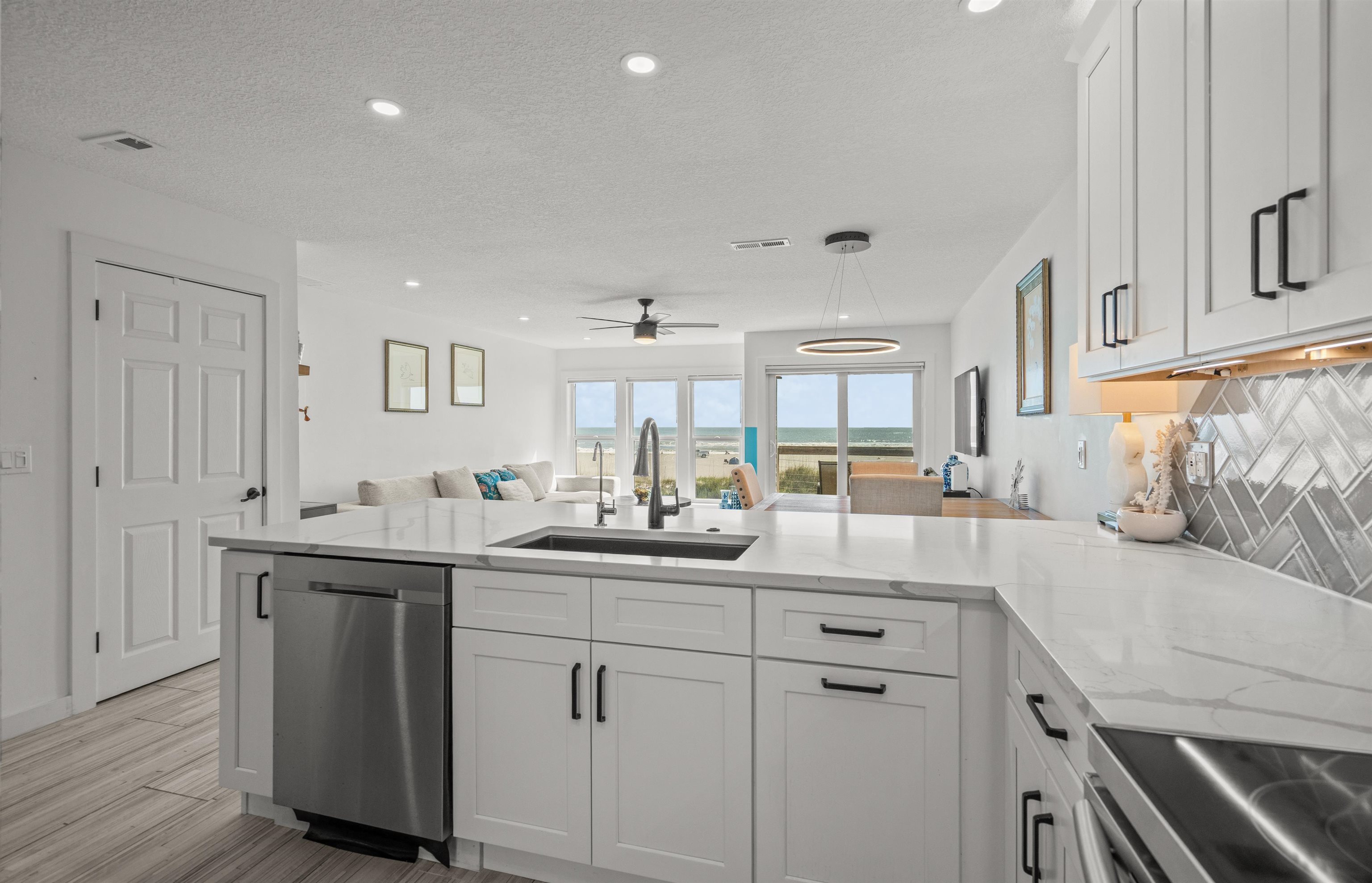 2 10th Street, Unit 4 St. Augustine, FL 32080 - Photo 3 of 39