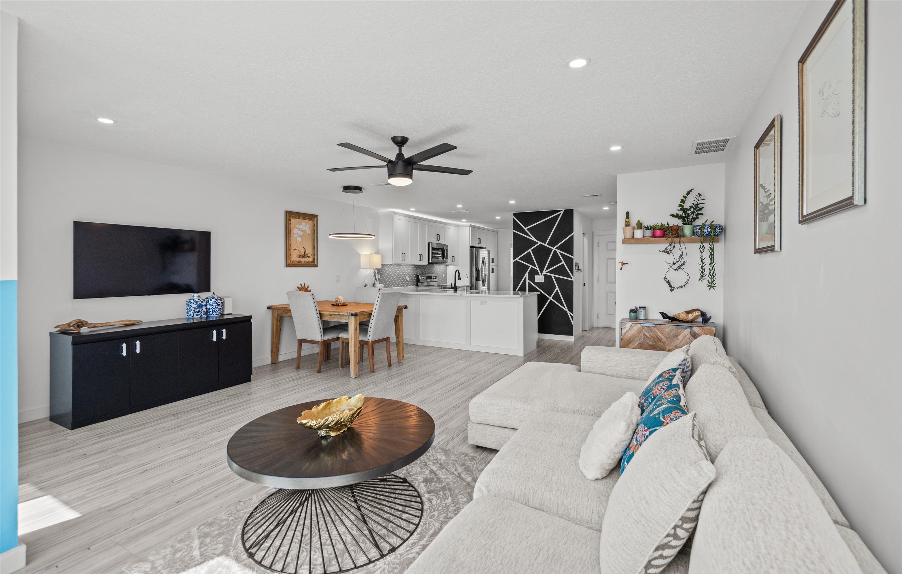2 10th Street, Unit 4 St. Augustine, FL 32080 - Photo 10 of 39