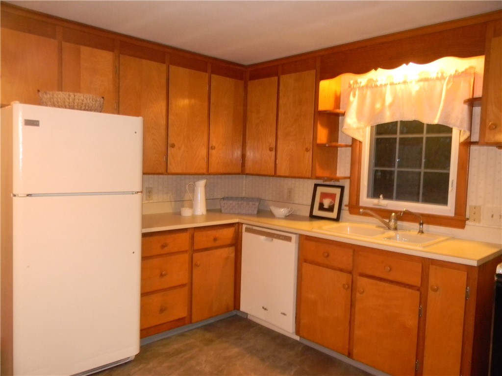 6 Valeda Road Rehoboth, MA 02769 - Photo 14 of 41 Gallery Image 14