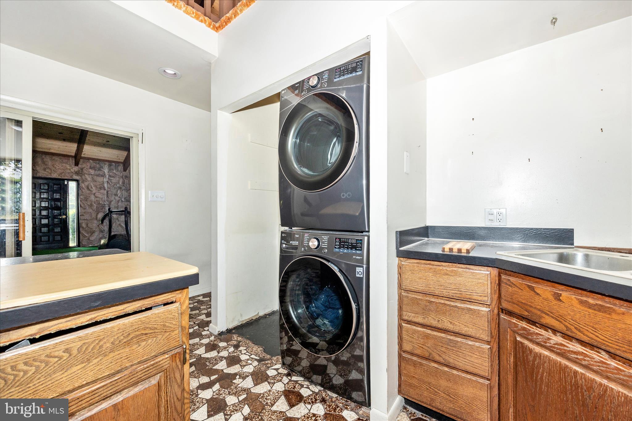18810 Wasche Road Dickerson, MD 20842 - Photo 13 of 68 Laundry