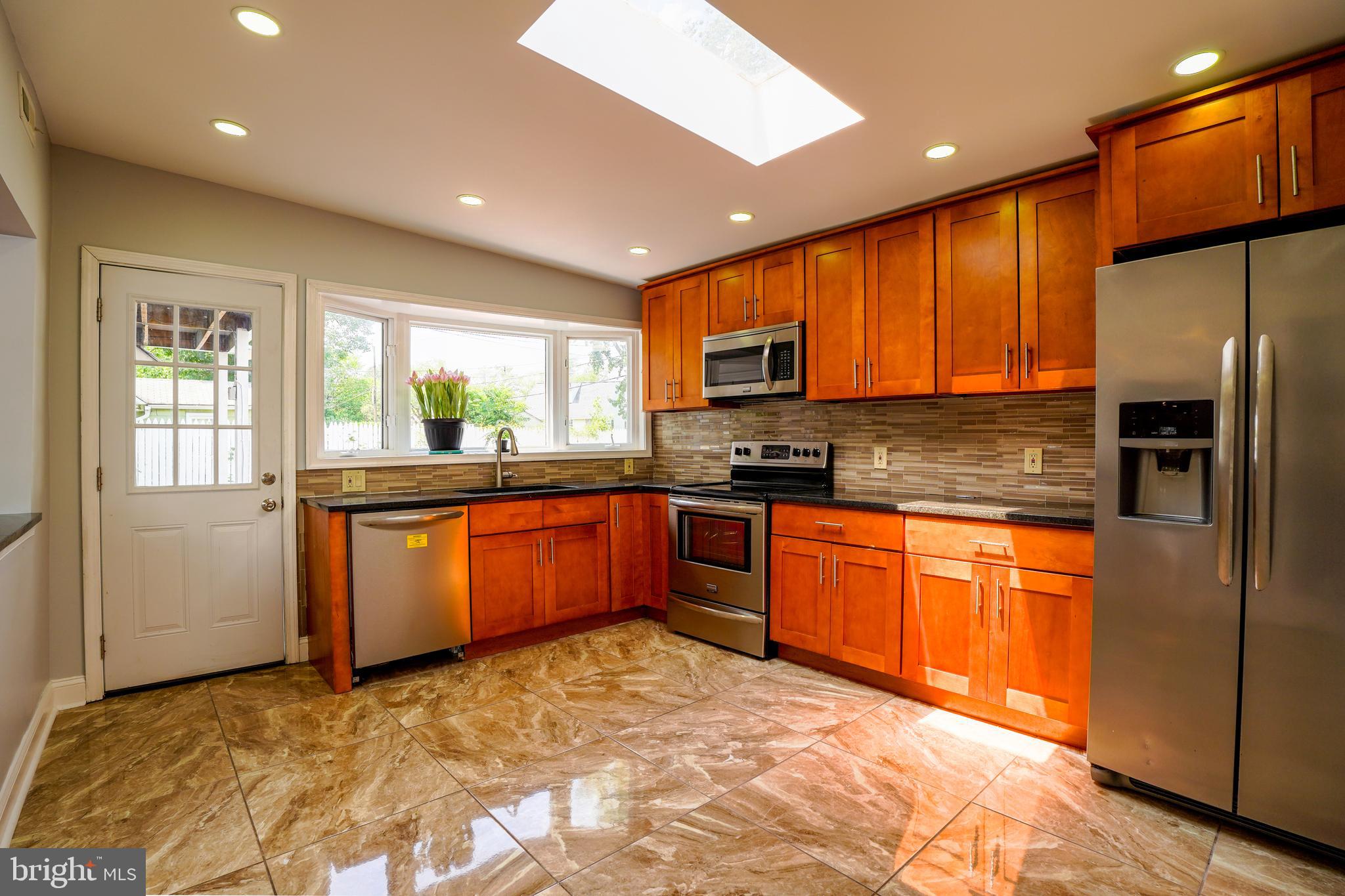 2621 Old Welsh Road Willow Grove, PA 19090 - Photo 10 of 35
