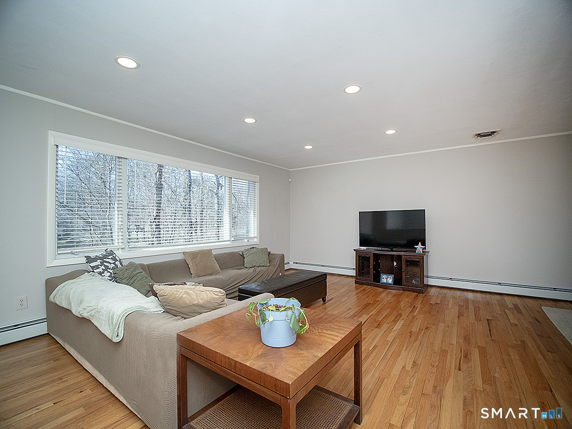 763 Woodruff Road Milford, CT 06461 - Photo 16 of 38