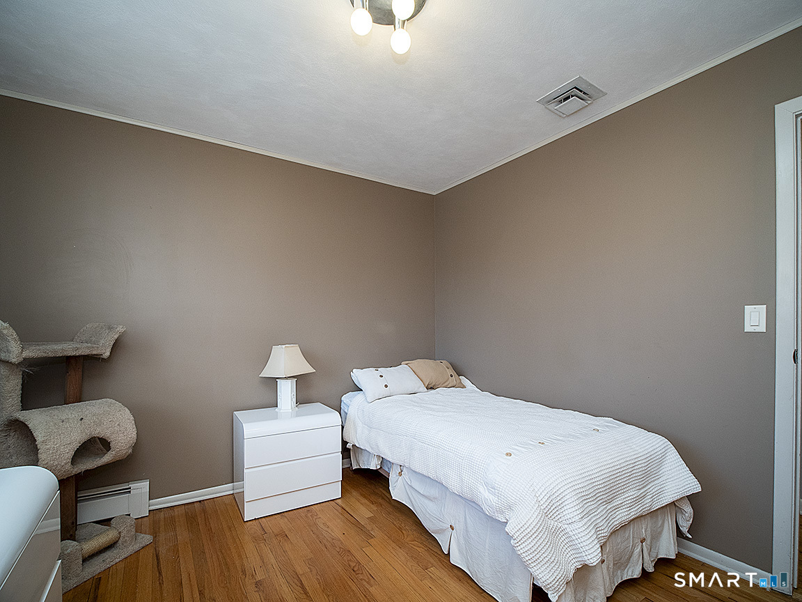 763 Woodruff Road Milford, CT 06461 - Photo 17 of 38