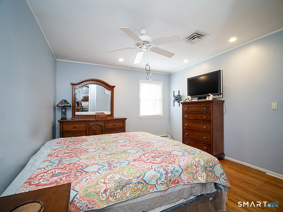 763 Woodruff Road Milford, CT 06461 - Photo 23 of 38