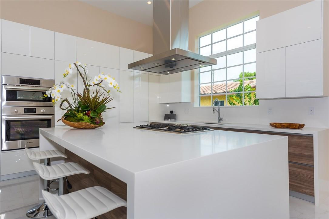 200 Northeast 3rd Avenue Boca Raton, FL 33432 - Photo 33 of 65 GOURMET KITCHEN