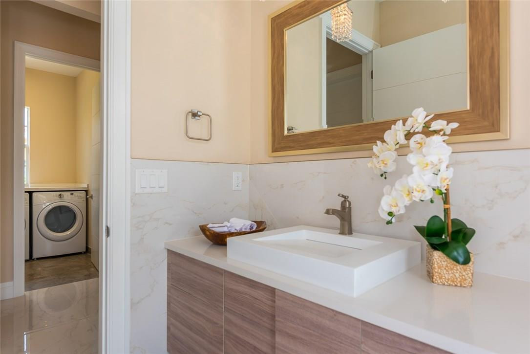 200 Northeast 3rd Avenue Boca Raton, FL 33432 - Photo 38 of 65 SOCIAL BATHROOM