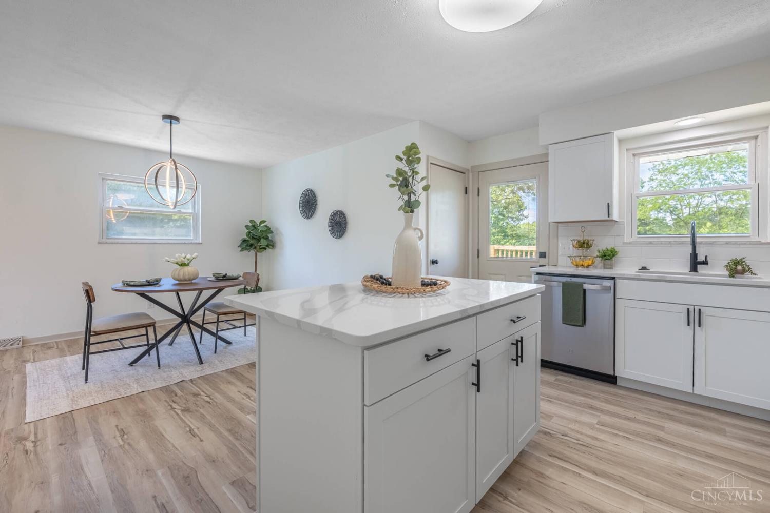5407 Race Road Cincinnati, OH 45247 - Photo 12 of 34 Gallery Image 12
