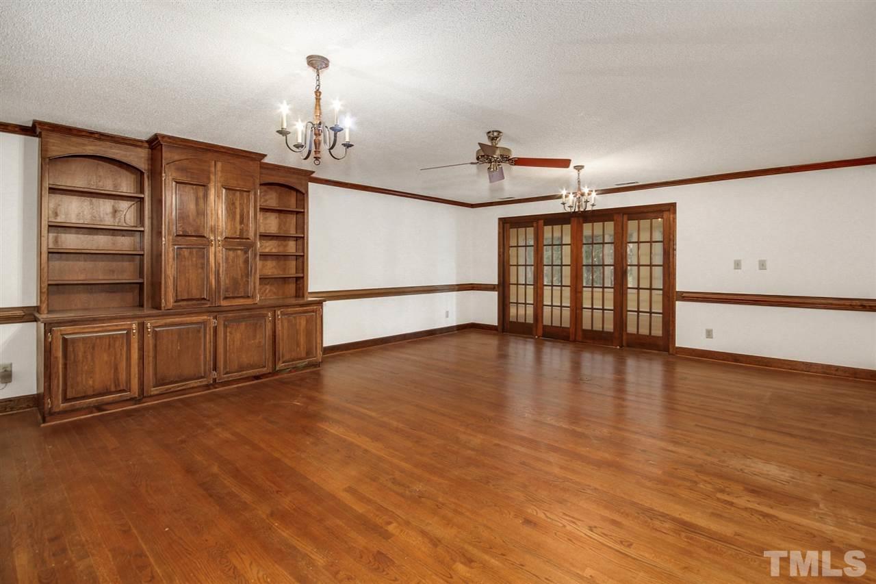 2205 Nancy Ann Drive Raleigh, NC 27607 - Photo 12 of 30