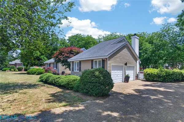 $835,000 | 1801 Sawgrass Pointe Drive, Hayes, VA 23072