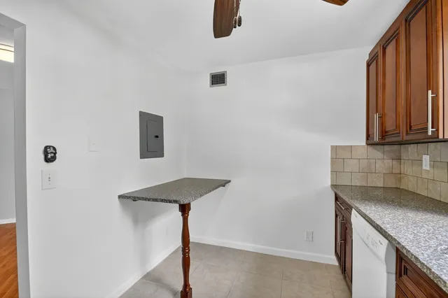 $2,060 | 5040 Rose Hill Drive, Unit 206, Boynton Beach, FL 33437