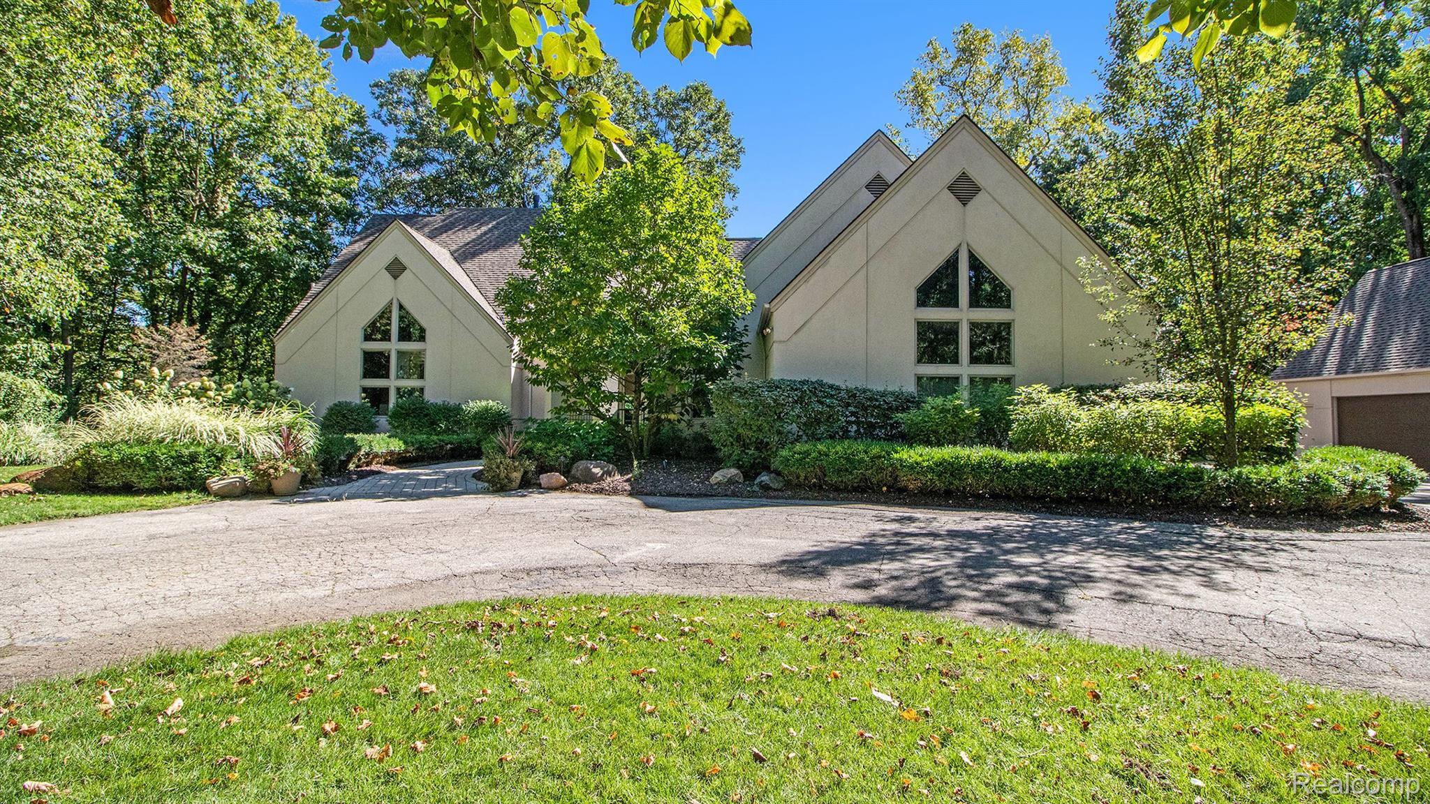 5145 Old Mill Road Rochester, MI 48306 - Photo 2 of 70 Gallery Image 2