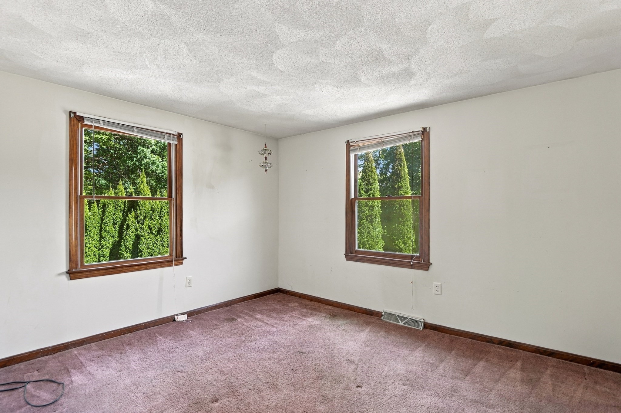 2 Clifford Road Burlington, MA 01803 - Photo 30 of 42 Gallery Image 30
