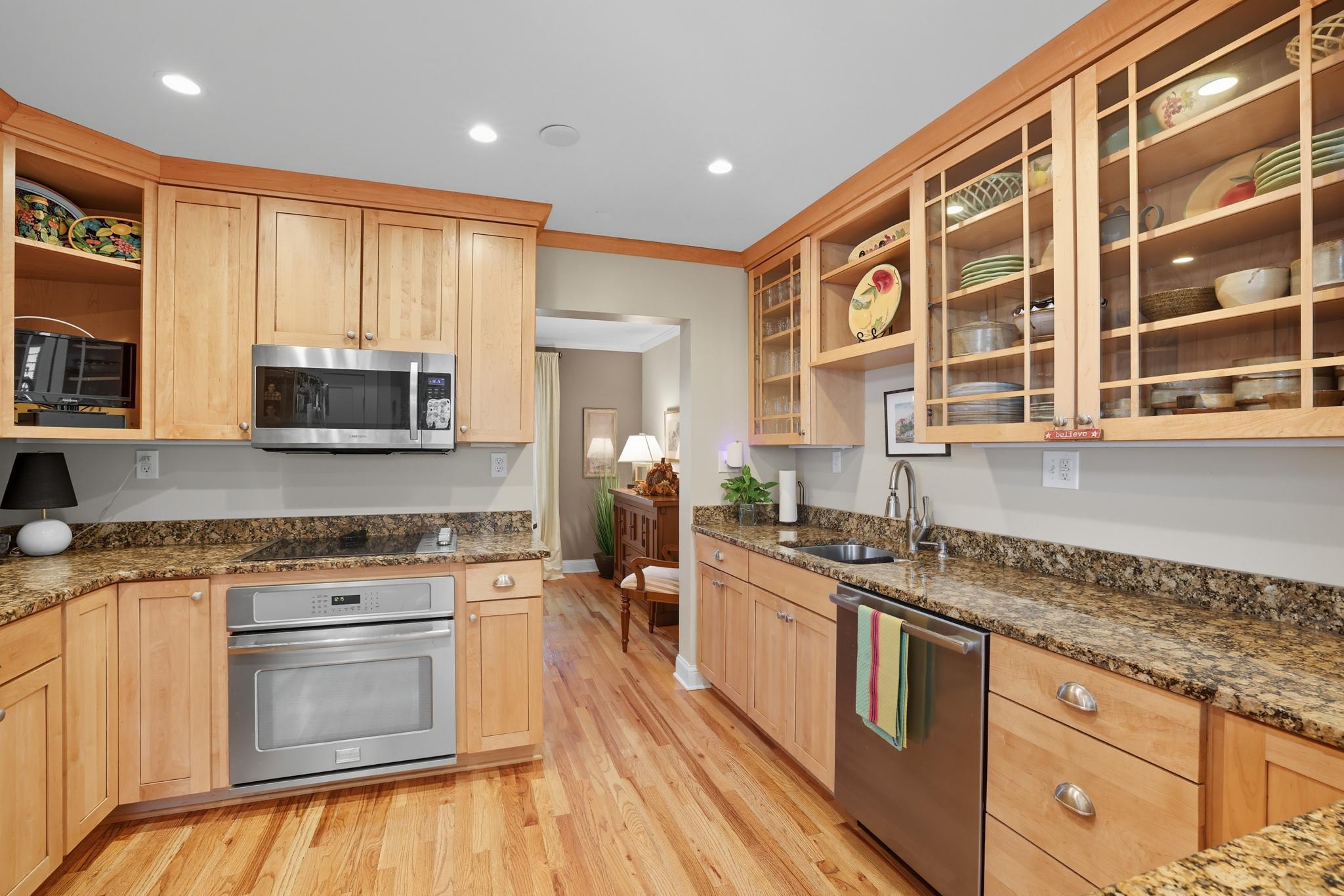 1115 Edgcumbe Road St. Paul, MN 55105 - Photo 2 of 36